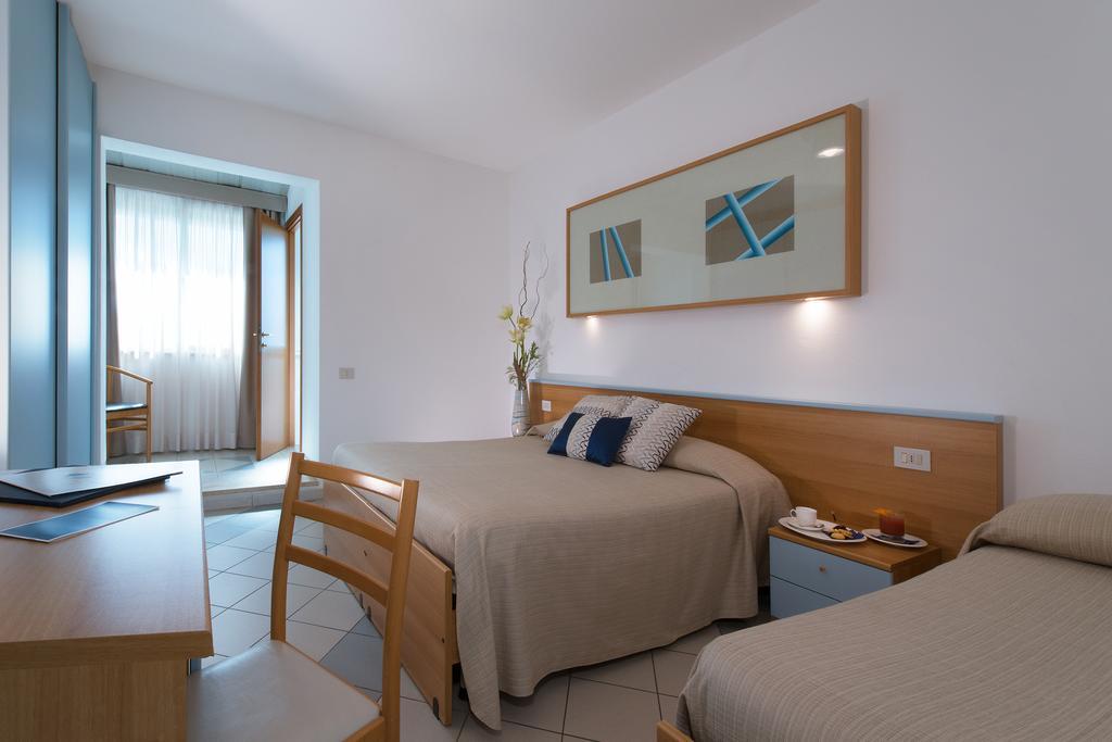 Hotel I Ginepri Marina di Castagneto Carducci Exteriér fotografie